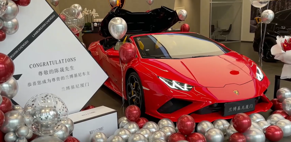 外面收费699的ae半无人直播，半小时学会，日入500+，当天出结果-小哥网